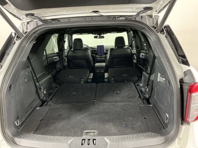 Certified 2024 Ford Explorer ST w/ Technology Package AWD/4WD image 33
