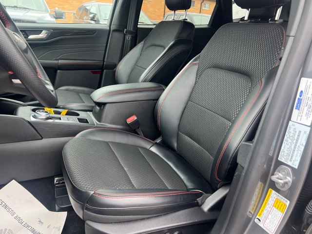 Certified 2024 Ford Escape ST-Line w/ Tech Pack #1 AWD/4WD image 18