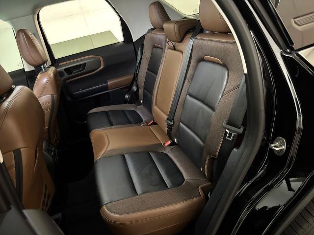 Certified 2025 Ford Bronco Sport Outer Banks w/ Outer Banks Tech Package+ AWD/4WD image 32