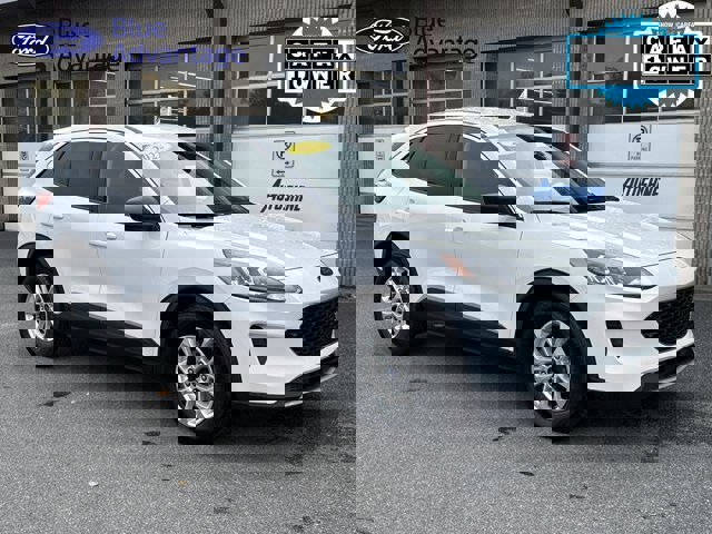 Certified 2022 Ford Escape SE w/ Cold Weather Package image 1