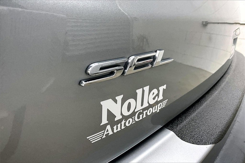 Certified 2023 Ford Edge SEL image 10