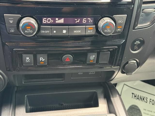 Used 2021 Nissan Titan PRO-4X AWD/4WD image 22