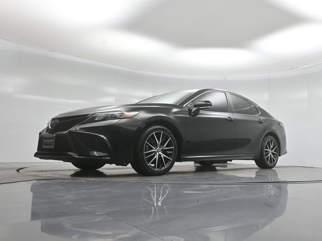 Used 2022 Toyota Camry SE FWD image 43