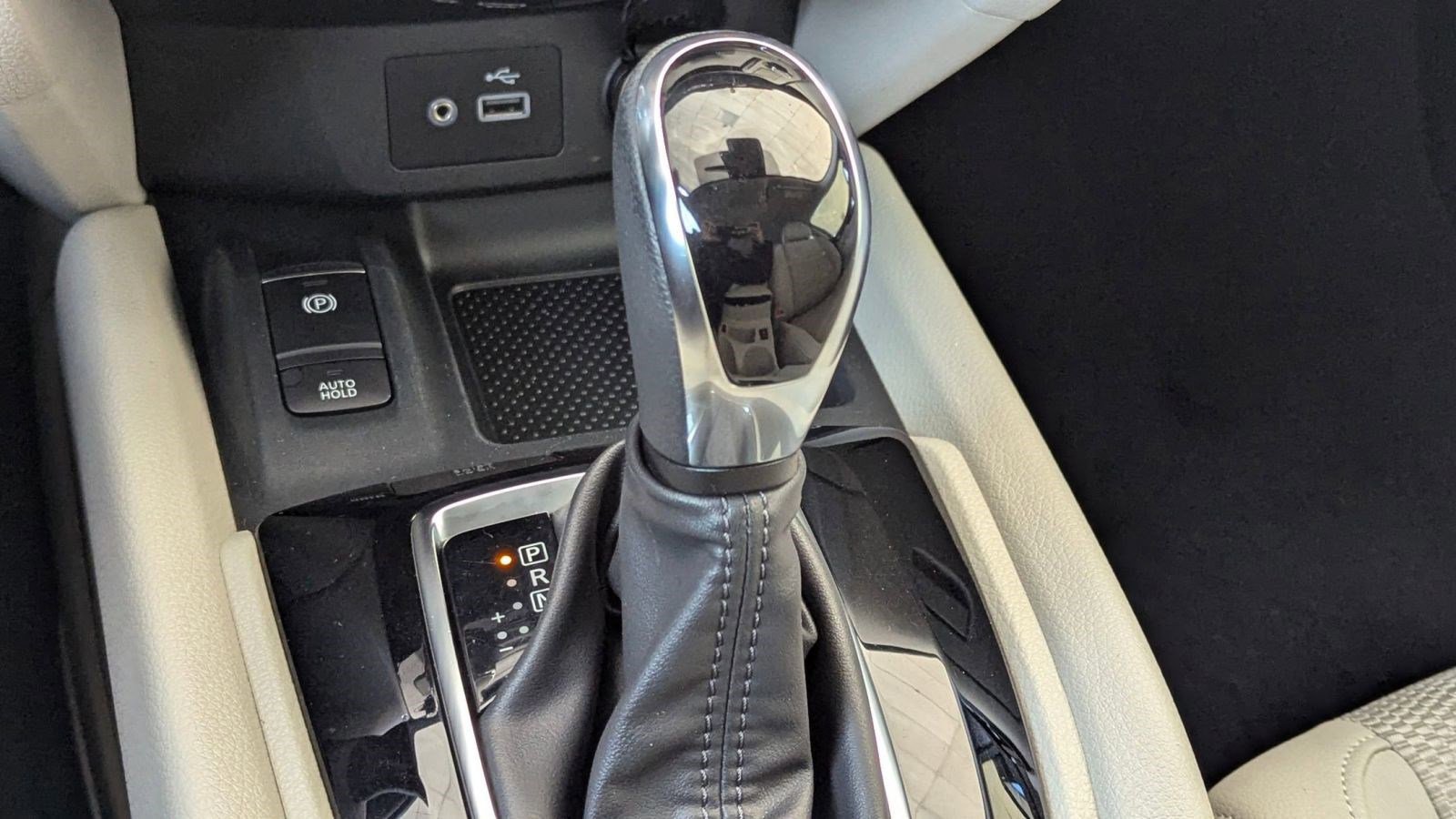 Used 2022 Nissan Rogue Sport SV w/ Technology Package image 17