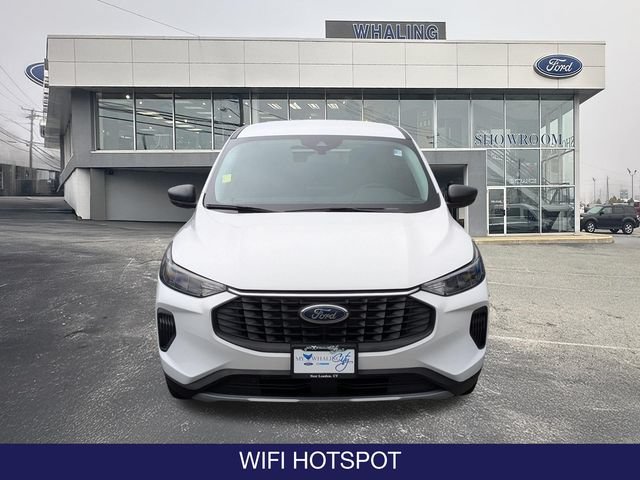 Certified 2023 Ford Escape Active AWD/4WD image 2