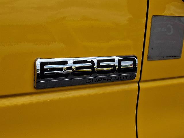Certified 2021 Ford E-350 and Econoline 350 Super Duty RWD image 23