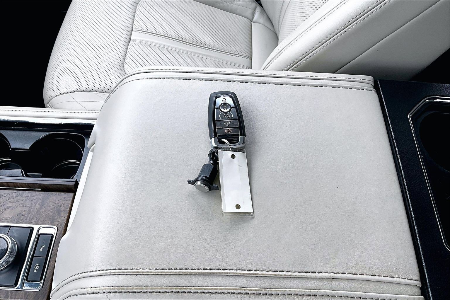 Certified 2020 Ford Expedition Platinum AWD/4WD image 11