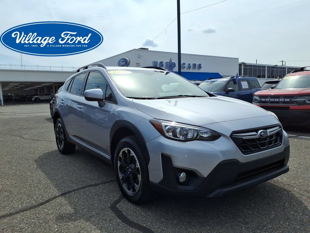 Used 2021 Subaru Crosstrek 2.0i Premium w/ Moonroof Package AWD/4WD image 3
