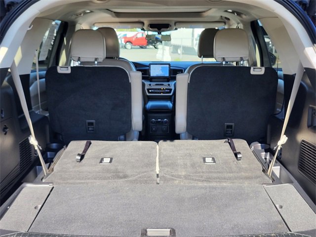 Certified 2022 Ford Explorer XLT w/ Equipment Group 202A image 33