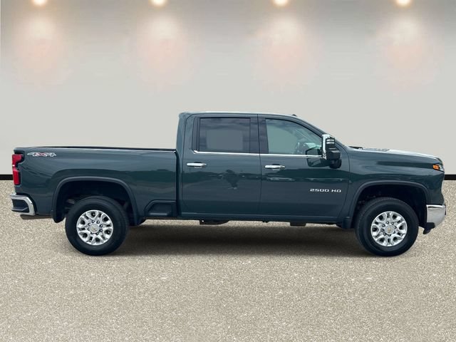 Used 2026 Chevrolet Silverado 2500 LTZ AWD/4WD image 4