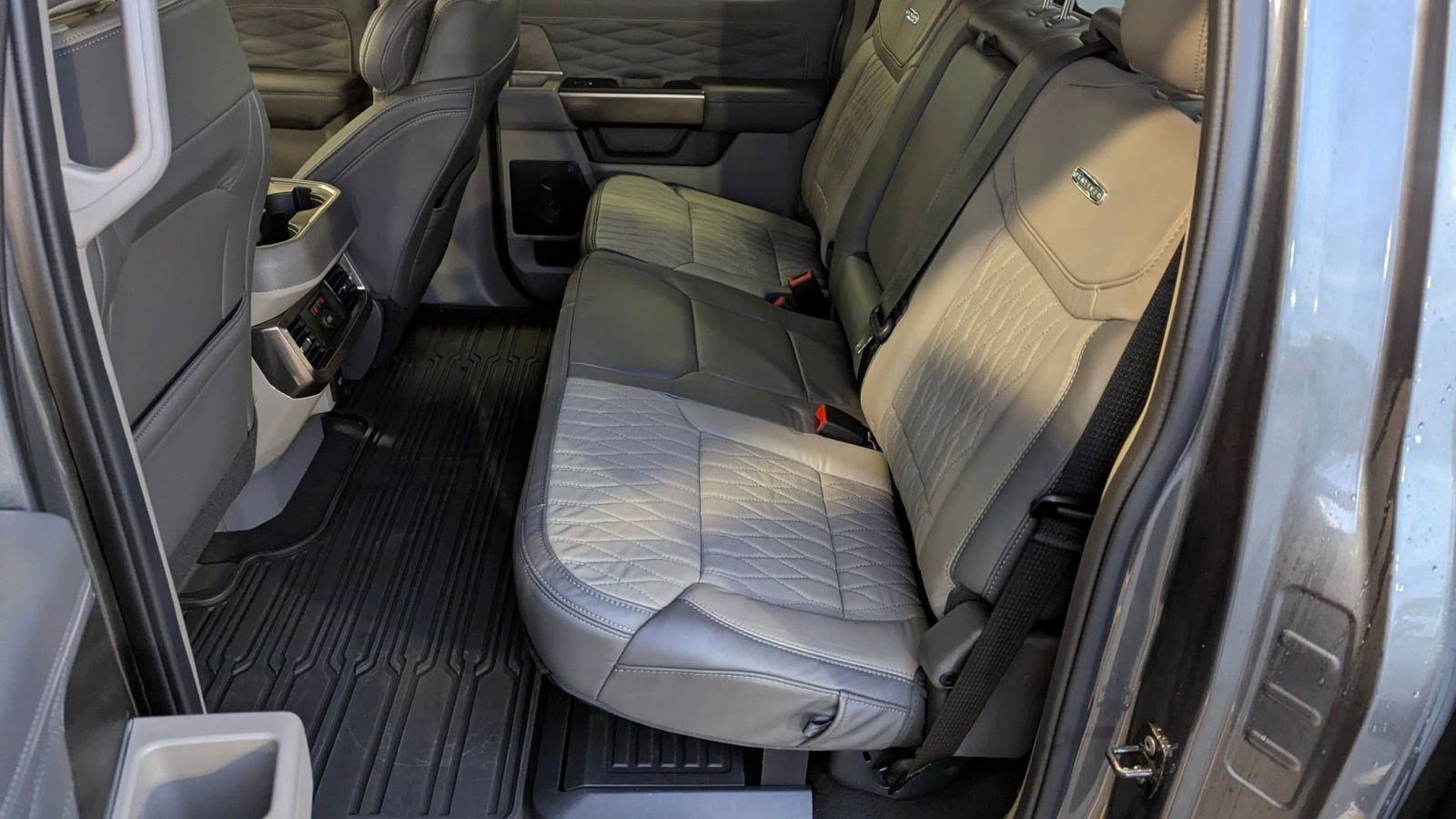 Certified 2025 Ford F350 Platinum w/ Platinum Plus Package image 13