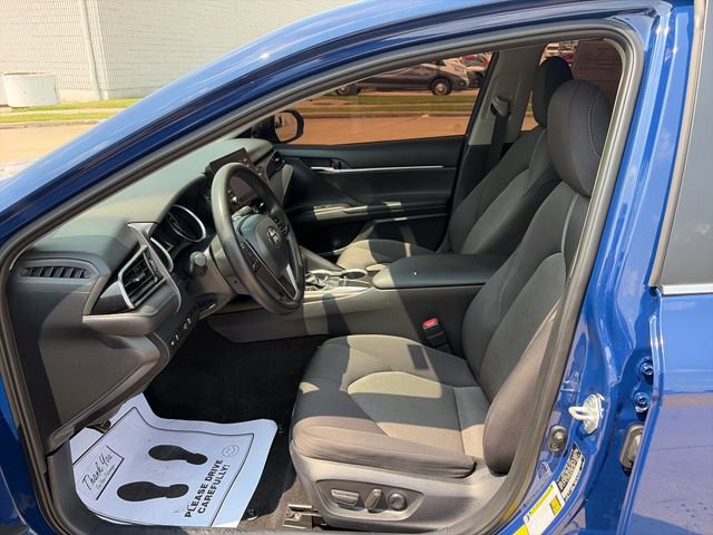 Used 2024 Toyota Camry LE FWD image 10