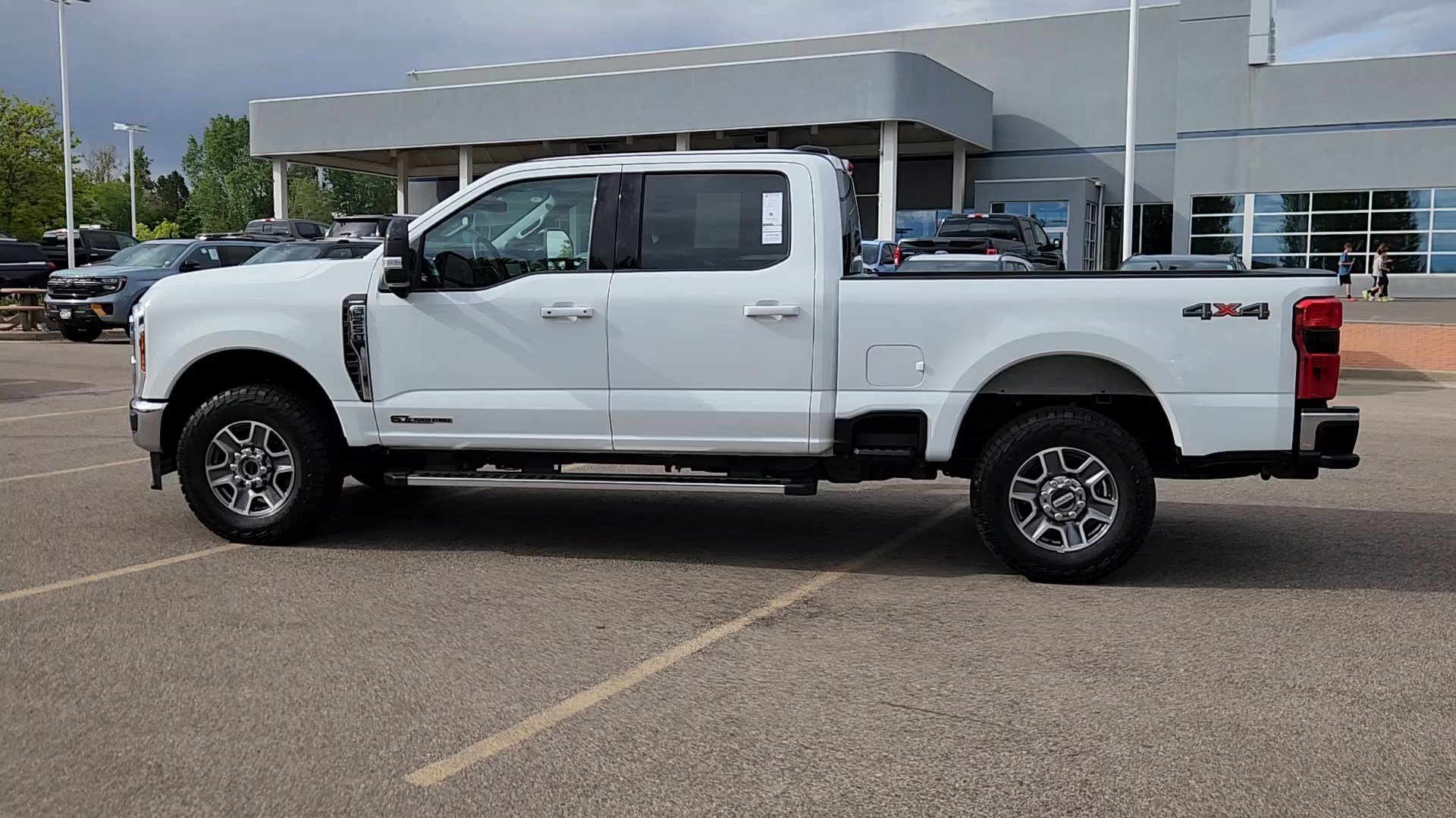 Certified 2025 Ford F250 Lariat AWD/4WD image 24