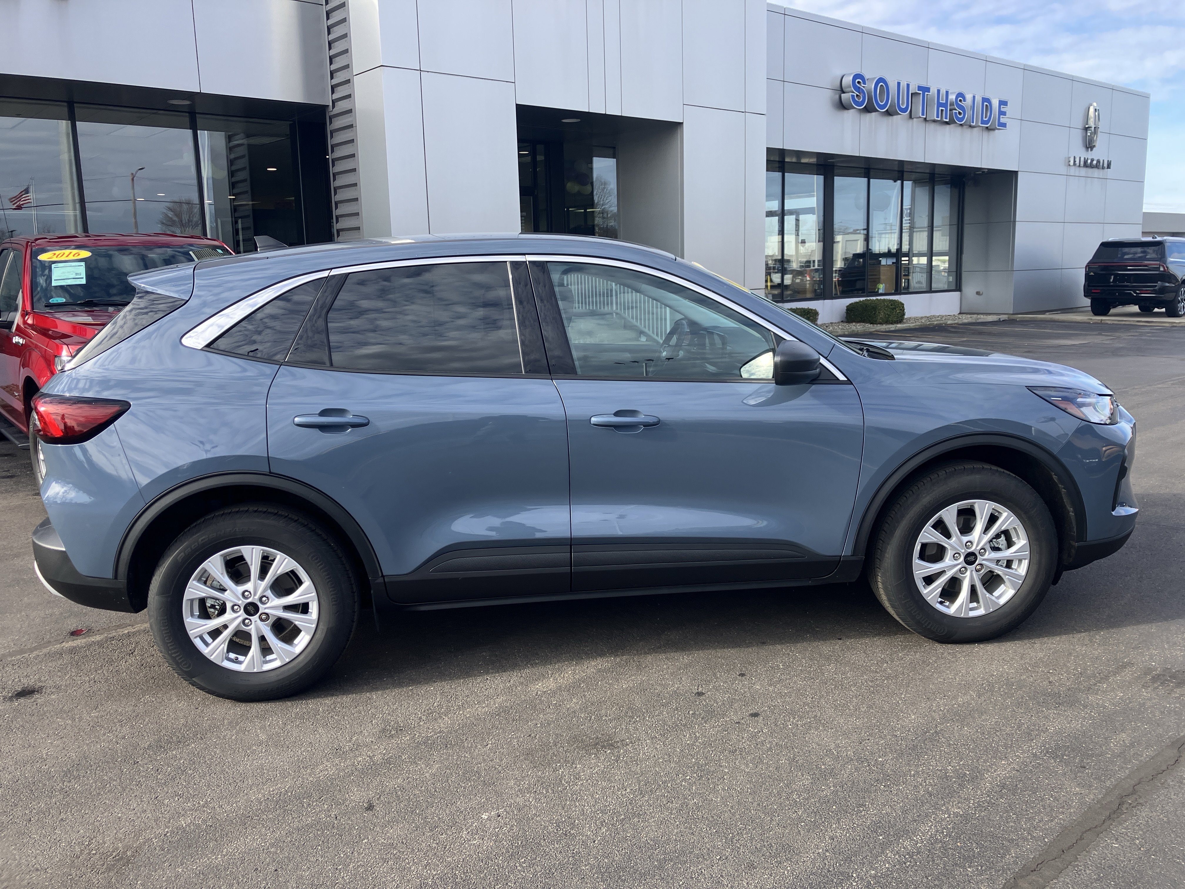 Certified 2024 Ford Escape Active w/ Tech Pack #1 image 8