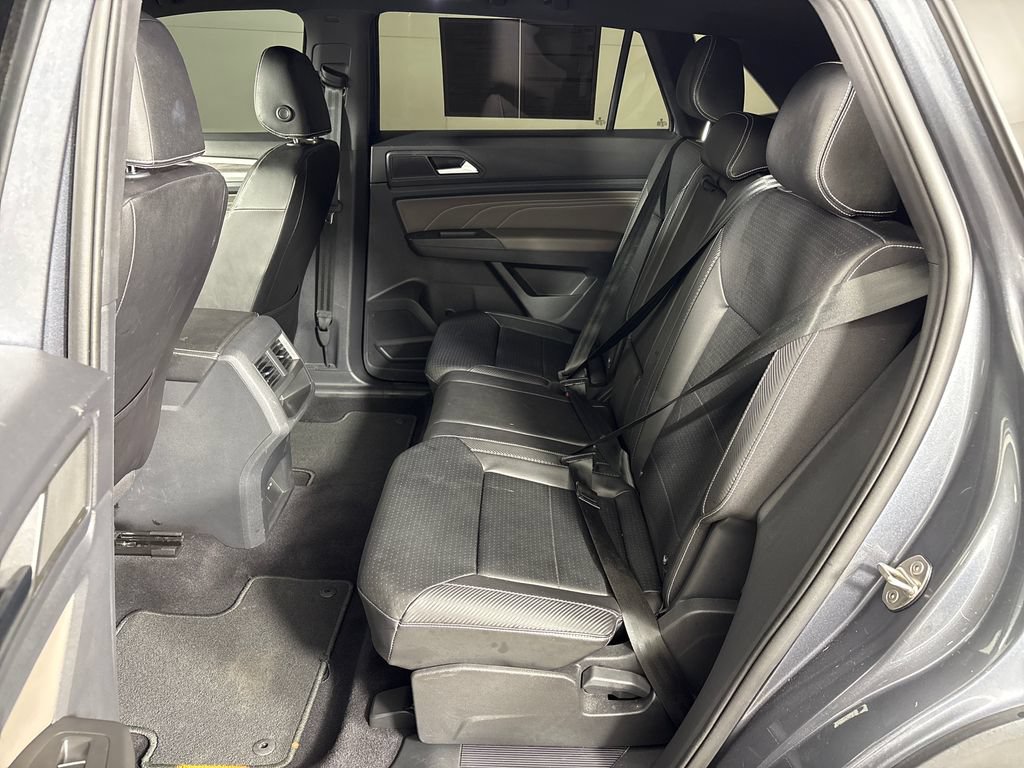 Used 2023 Volkswagen Atlas Cross Sport SE FWD image 29