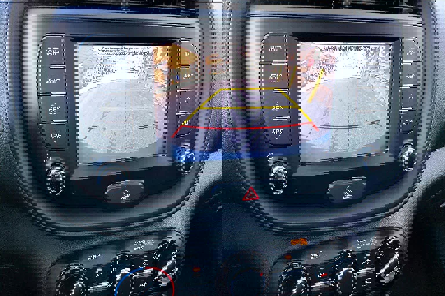 Used 2020 Kia Soul LX image 29