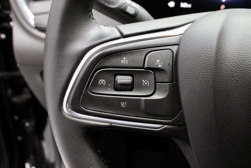 Used 2024 Buick Encore GX Sport Touring w/ Advanced Technology Package AWD/4WD image 27