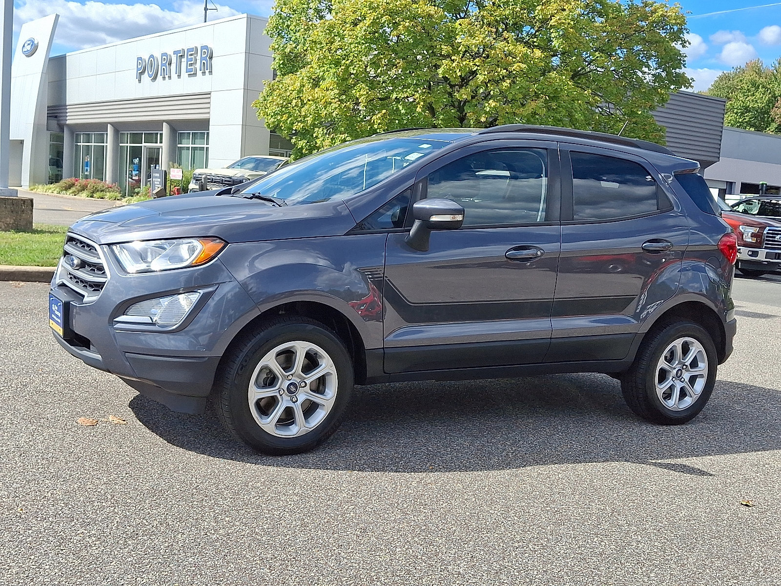 Certified 2022 Ford EcoSport SE image 2