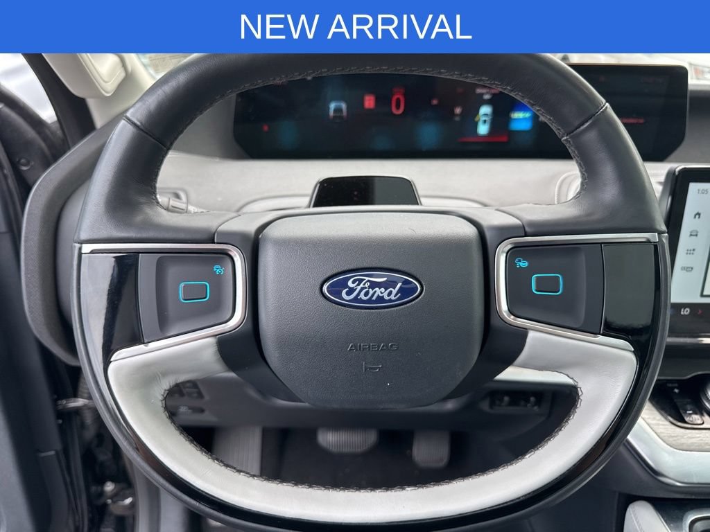Certified 2025 Ford Expedition Platinum AWD/4WD image 14