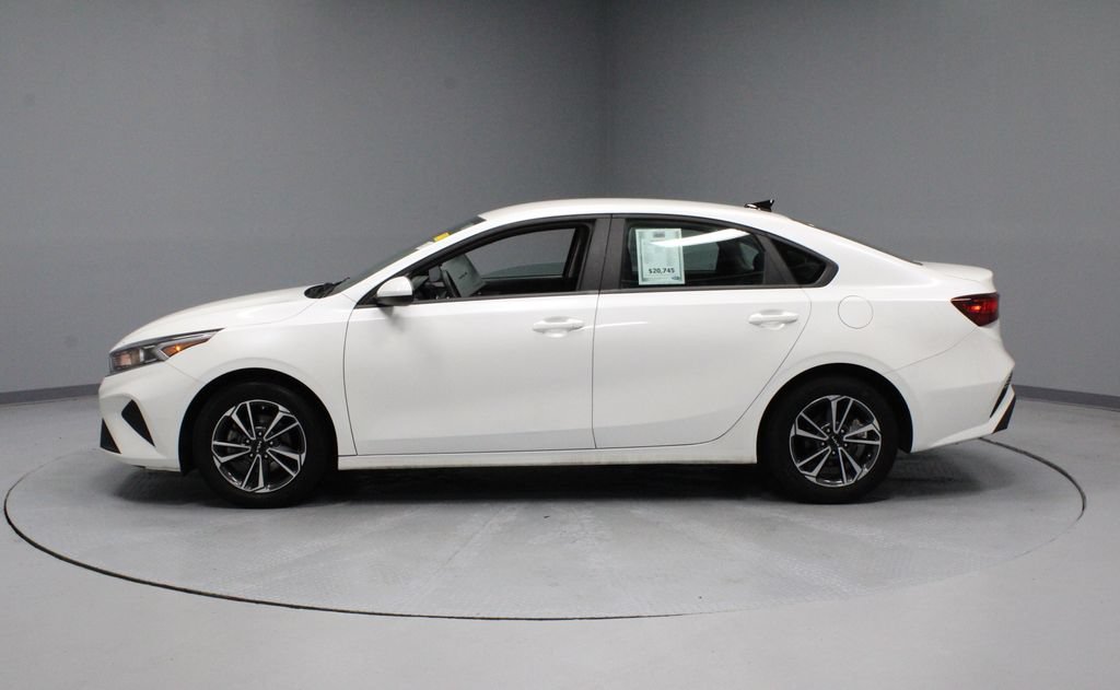 Used 2024 Kia Forte LXS FWD image 7