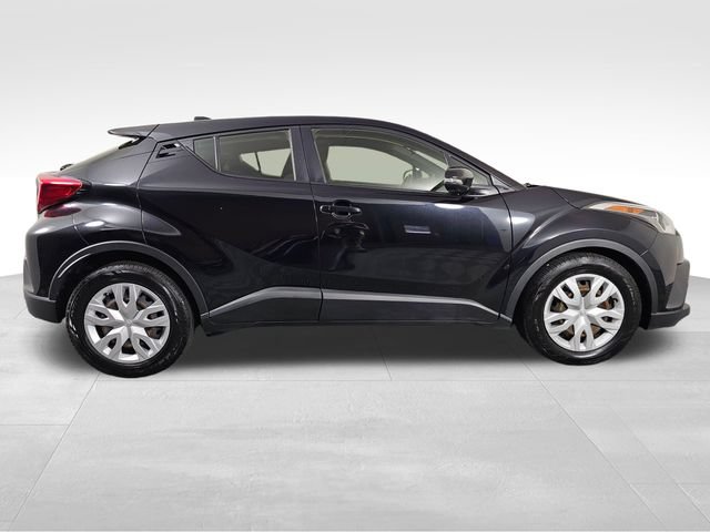 Used 2019 Toyota C-HR LE FWD image 8