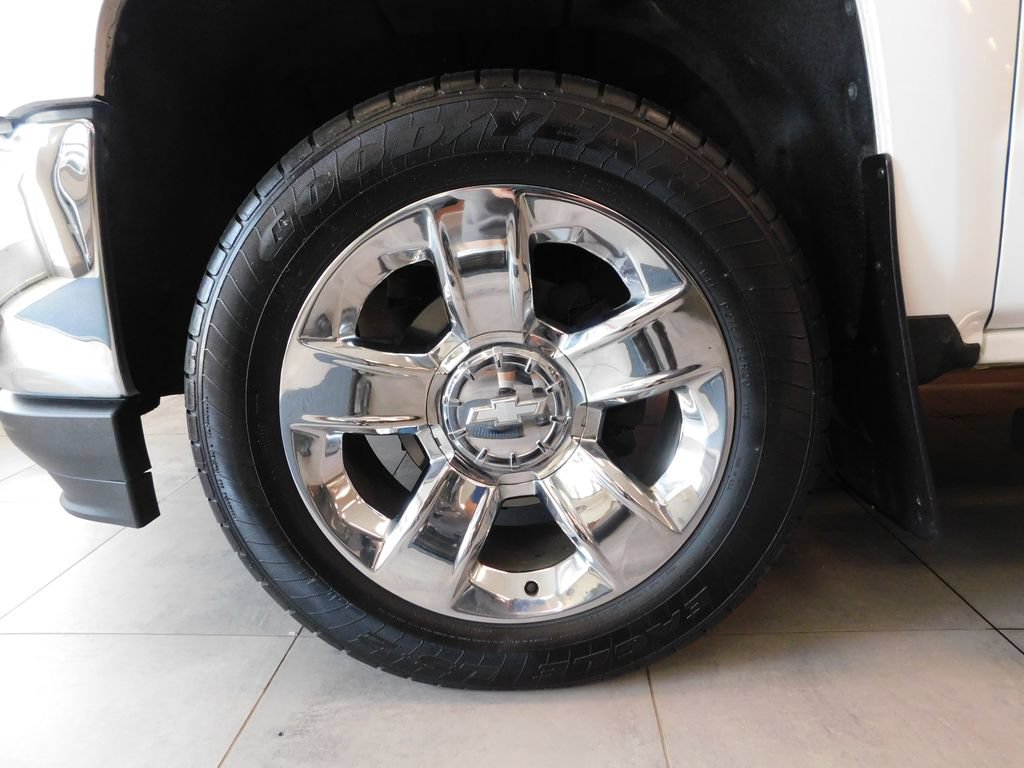 Used 2018 Chevrolet Silverado 1500 LTZ w/ Sport Package AWD/4WD image 8
