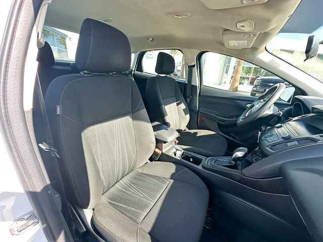 Certified 2018 Ford Focus SE image 26