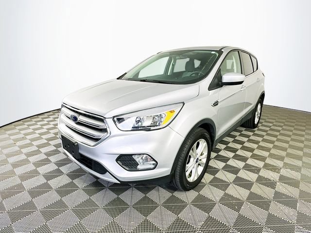 Certified 2019 Ford Escape SE FWD image 6