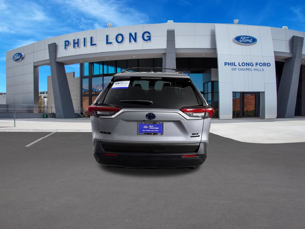 Used 2024 Toyota RAV4 XLE w/ Convenience Package AWD/4WD image 4
