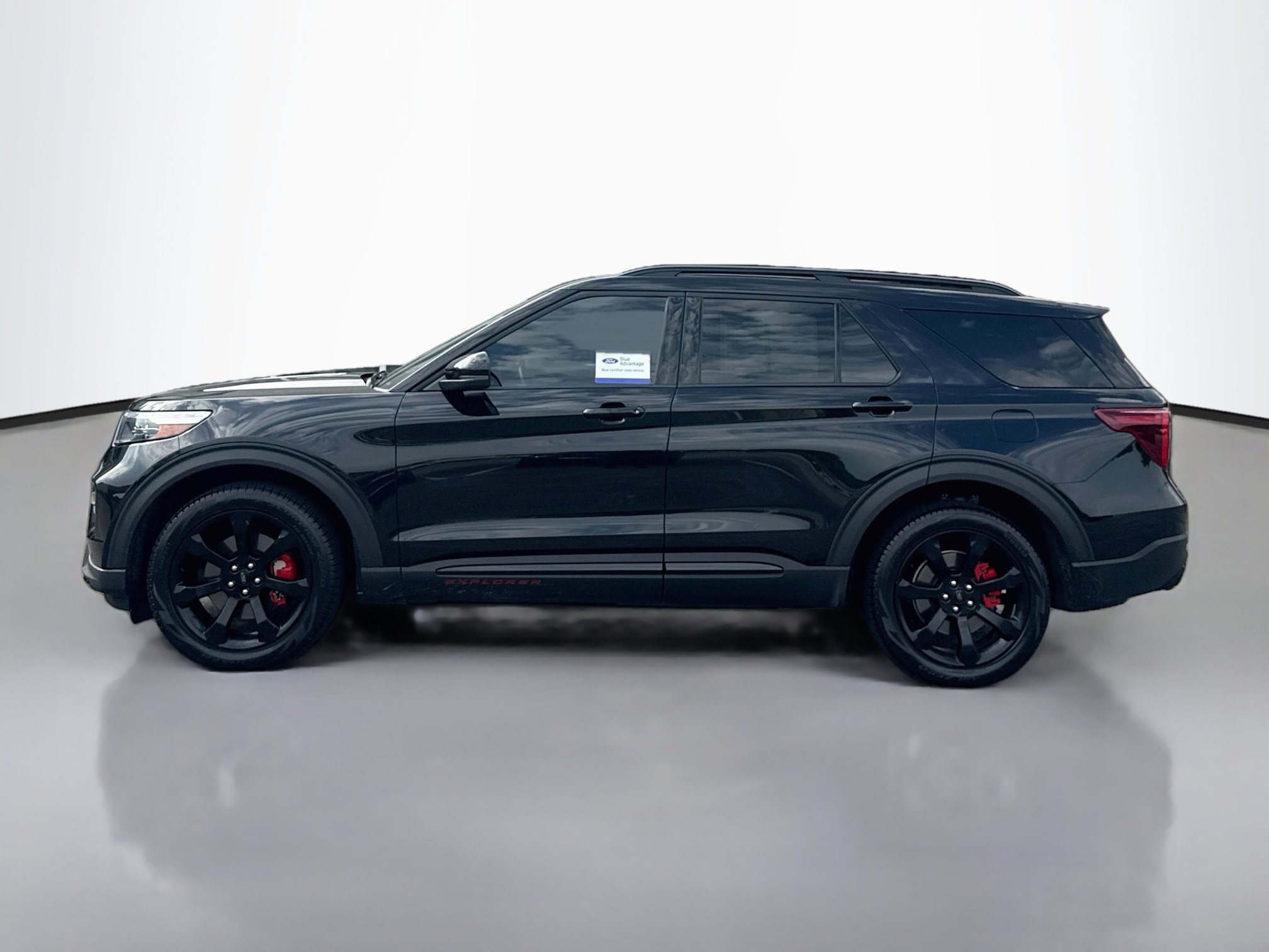 Certified 2023 Ford Explorer ST w/ Equipment Group 401A AWD/4WD image 4