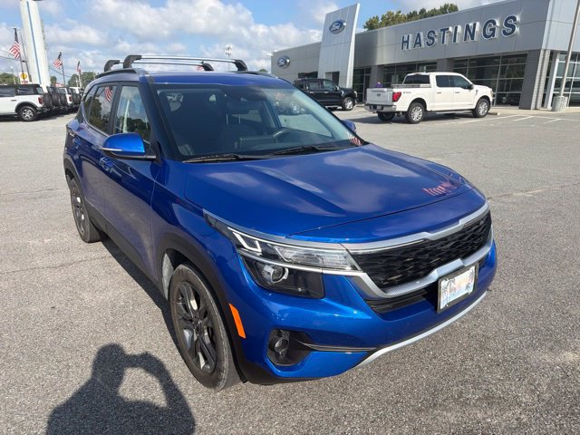 Used 2023 Kia Seltos S w/ Navigation Package