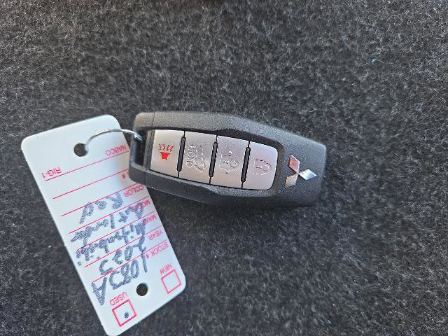 Used 2023 Mitsubishi Outlander SE image 21