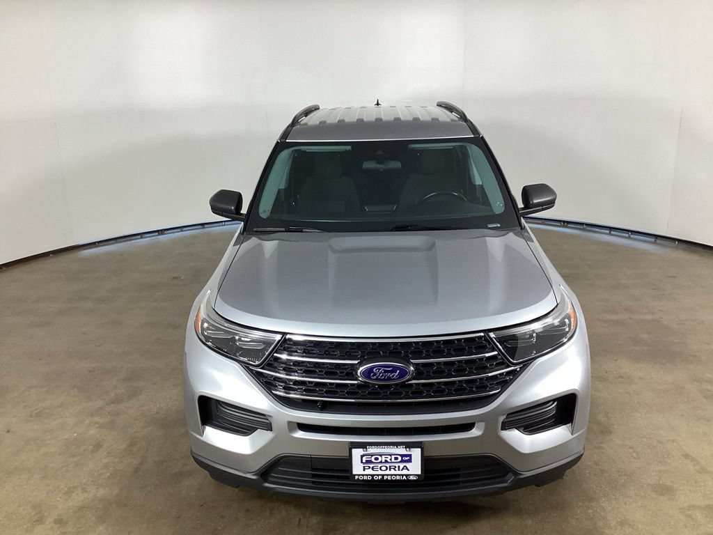 Certified 2022 Ford Explorer XLT AWD/4WD image 2