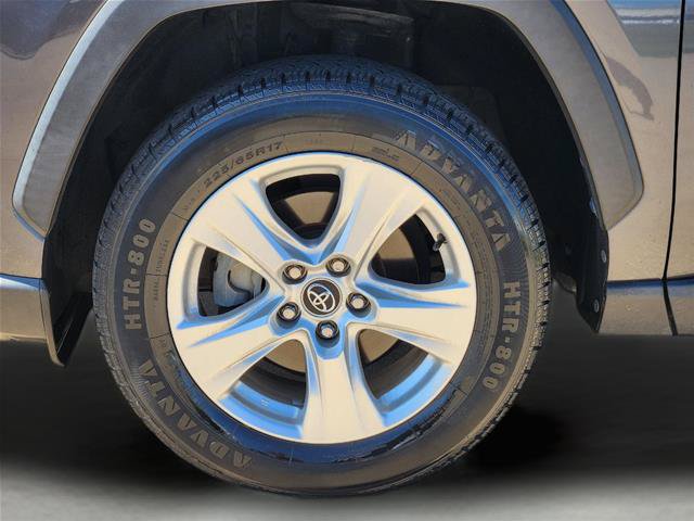 Used 2021 Toyota RAV4 XLE FWD image 9