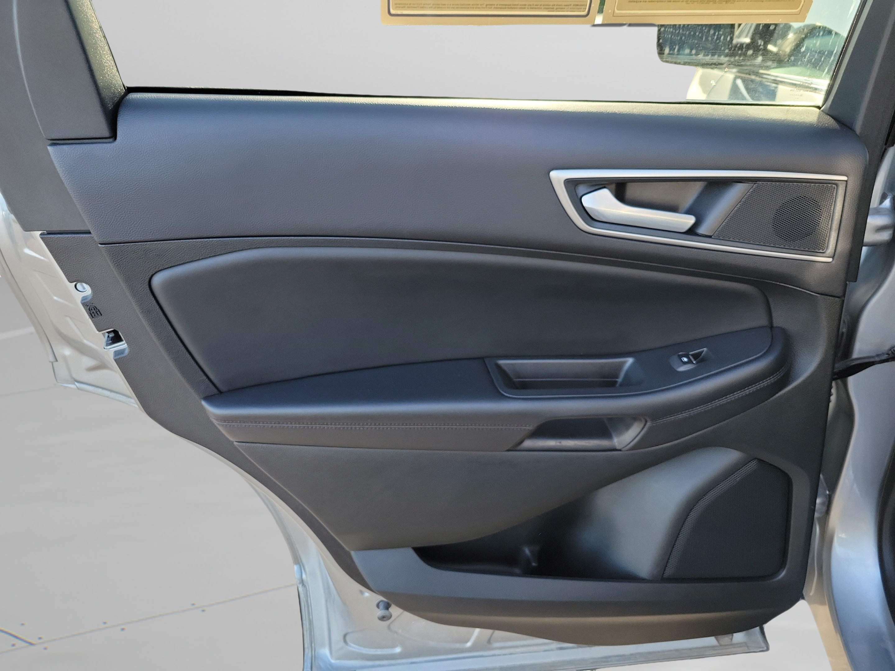 Certified 2024 Ford Edge SEL w/ Convenience Package AWD/4WD image 16