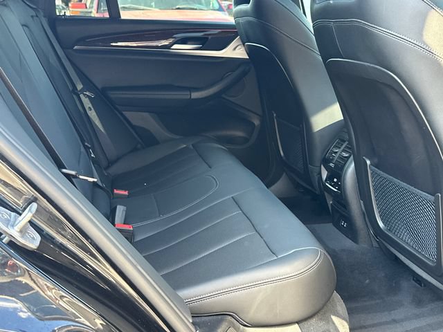 Used 2024 BMW X4 xDrive30i w/ Parking Assistance Package AWD/4WD image 17