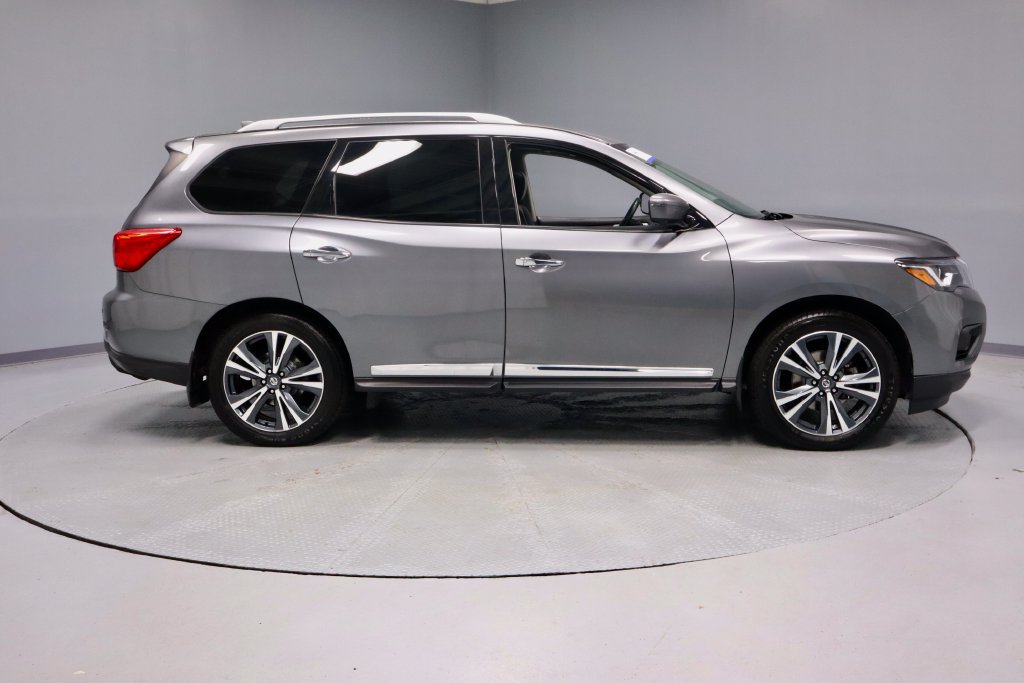 Used 2020 Nissan Pathfinder Platinum AWD/4WD image 13