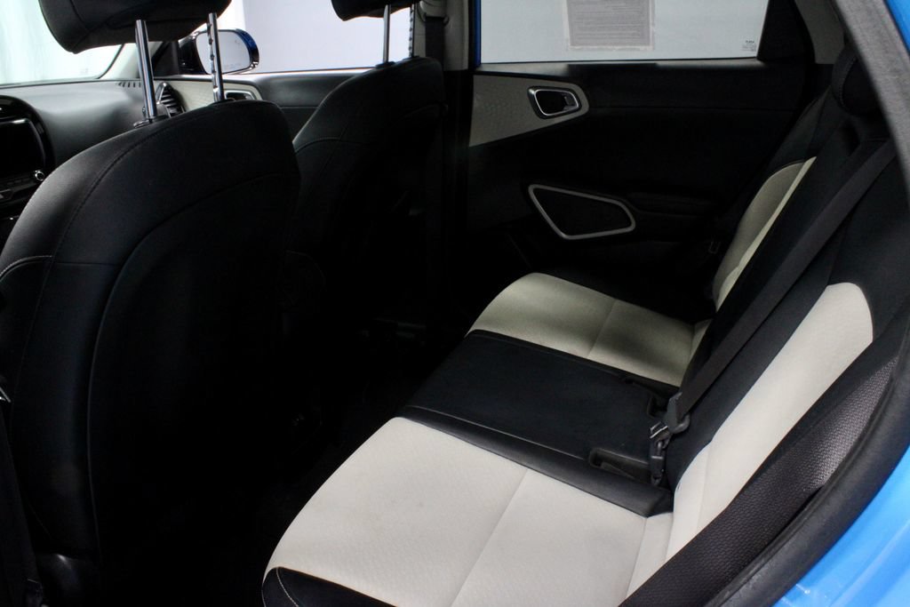 Used 2024 Kia Soul GT-Line FWD image 19