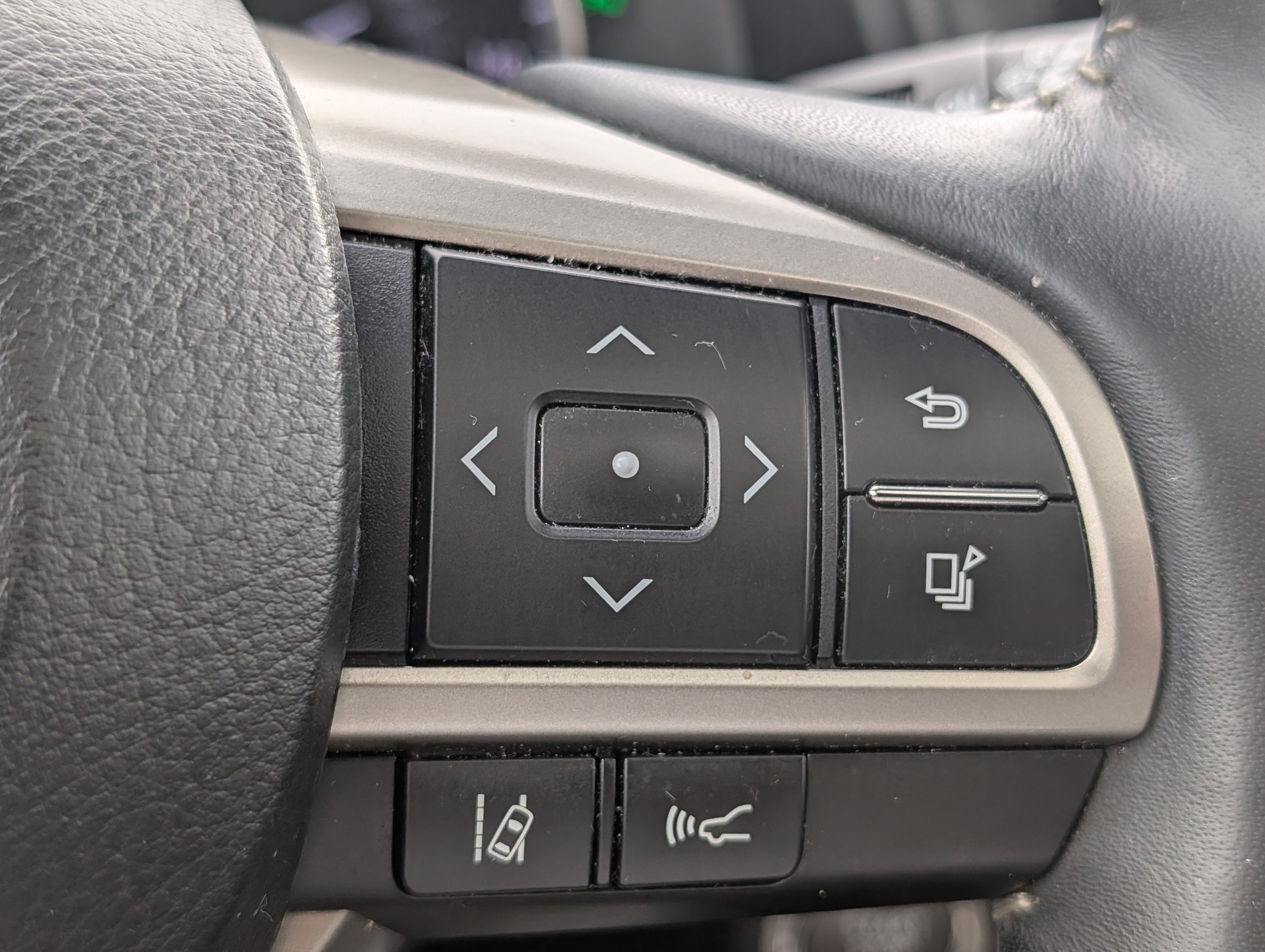 Used 2019 Lexus RX 350 AWD w/ Navigation Package image 26