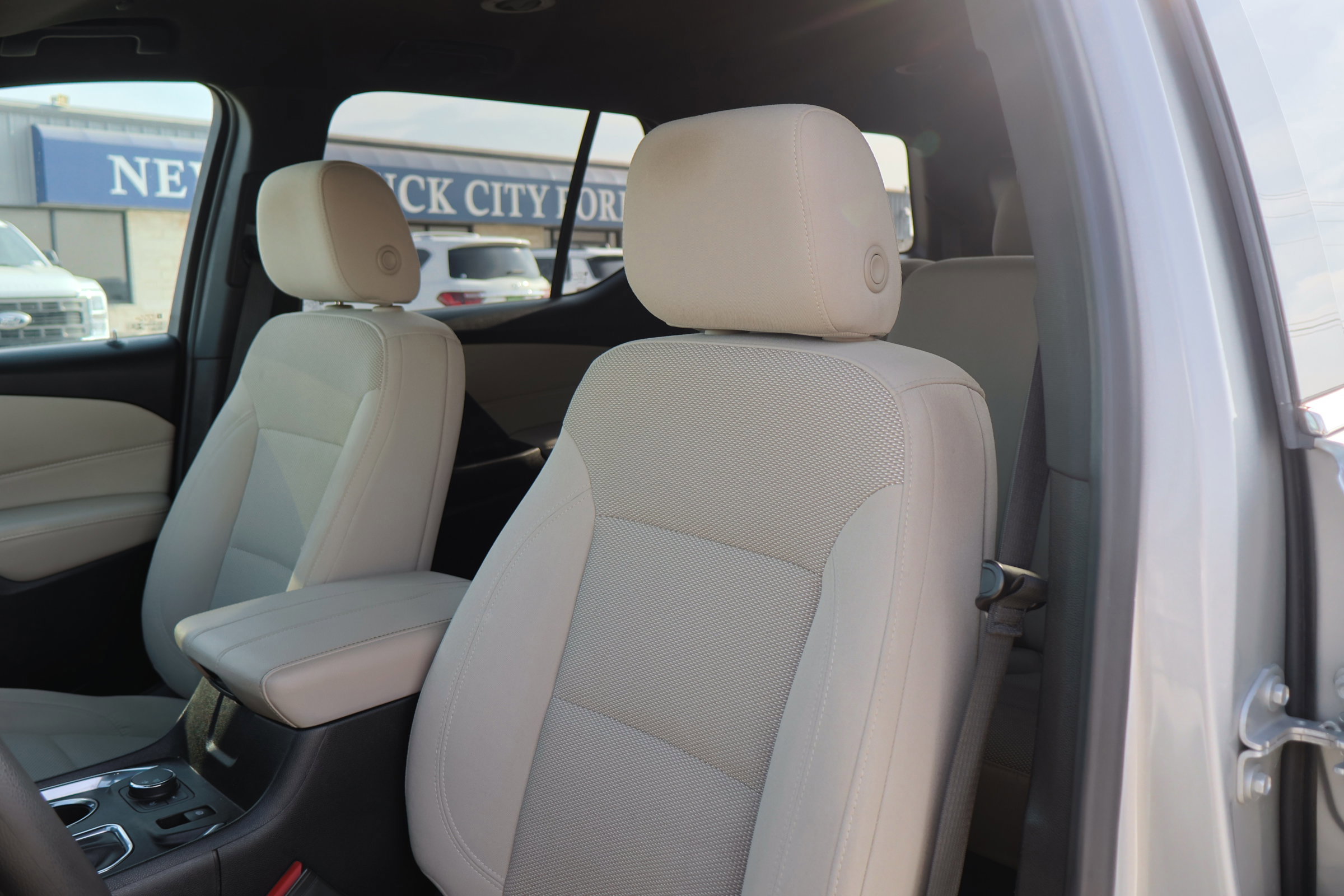 Used 2022 Chevrolet Traverse LS w/ LPO, Cargo Package image 13