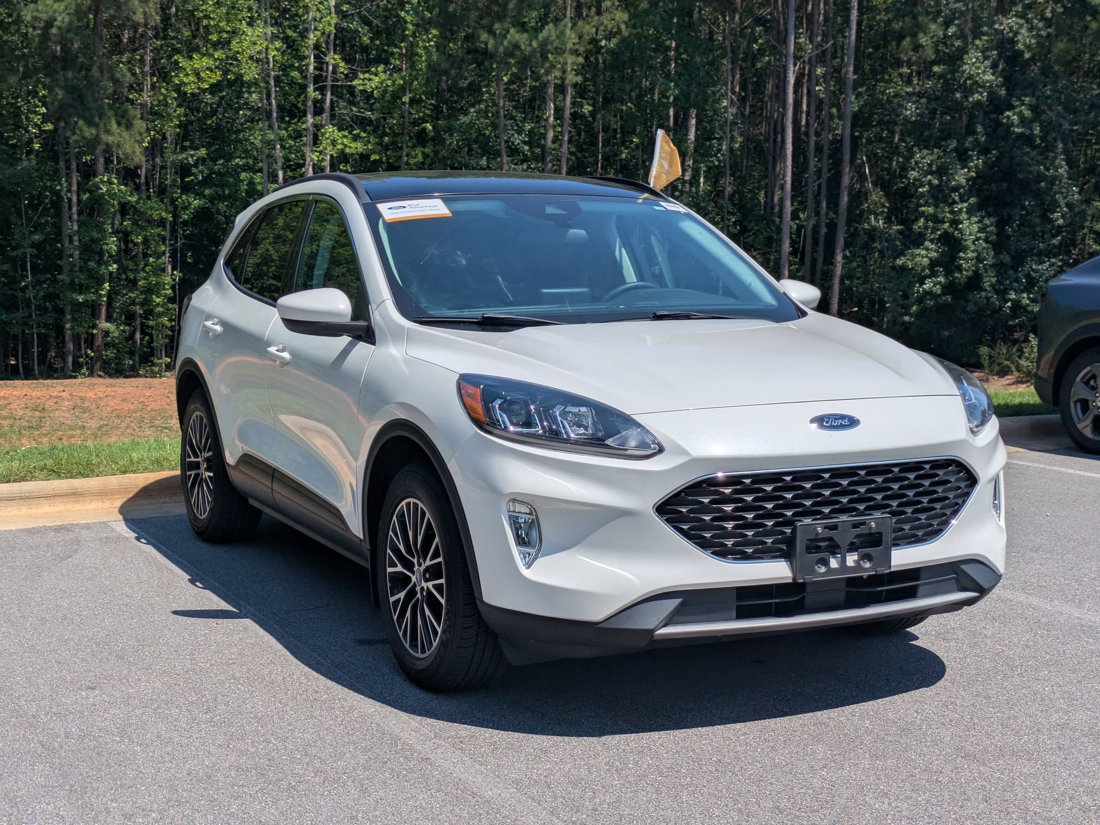 Certified 2022 Ford Escape SEL w/ Technology Package FWD image 2