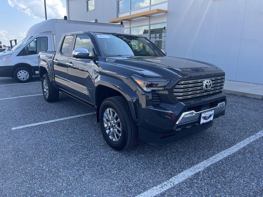 Used 2024 Toyota Tacoma Limited image 7