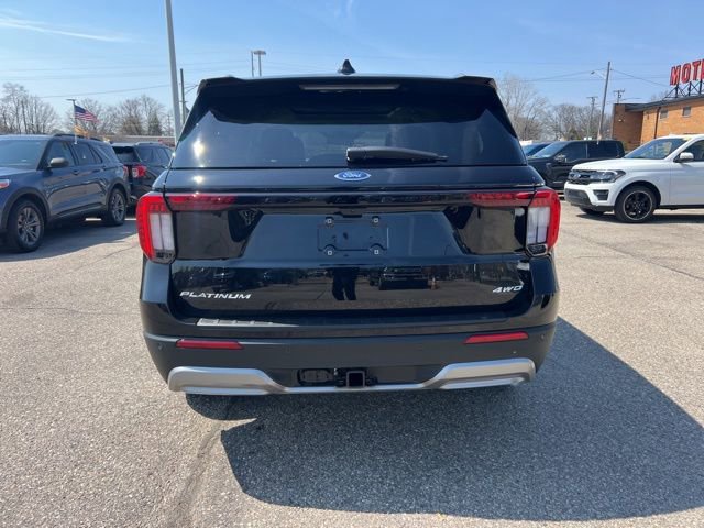 Certified 2025 Ford Explorer Platinum w/ LUX Leather Package AWD/4WD image 3