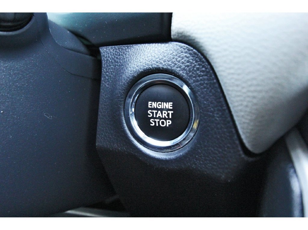 Used 2024 Toyota RAV4 XLE Premium FWD image 28