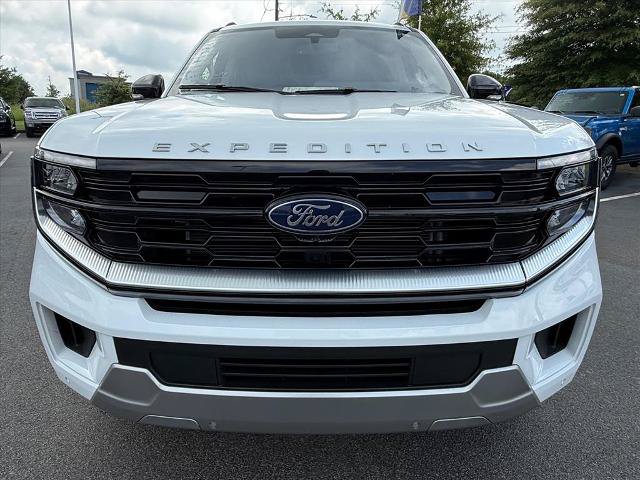 Certified 2025 Ford Expedition Platinum AWD/4WD image 3