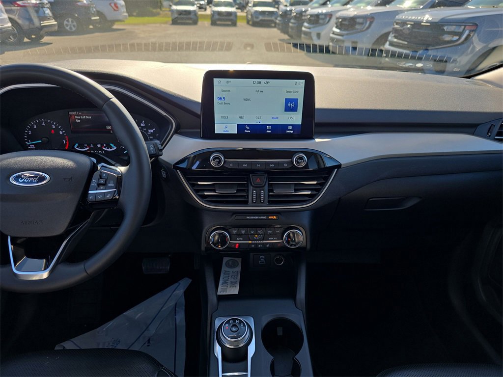 Certified 2022 Ford Escape SEL image 16