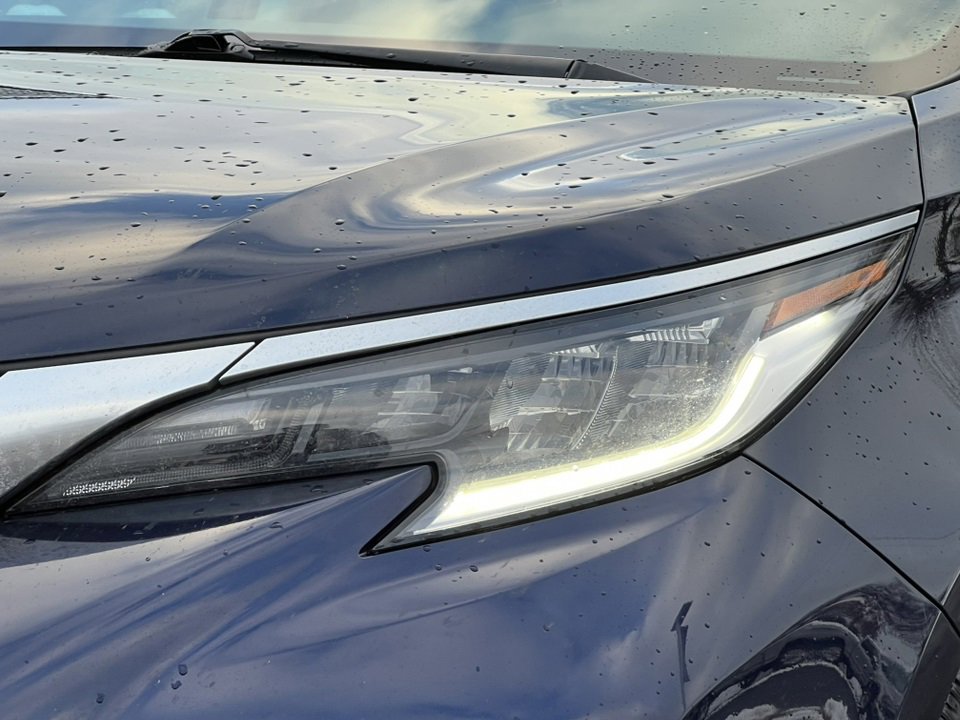 Used 2021 Toyota Sienna XSE image 35