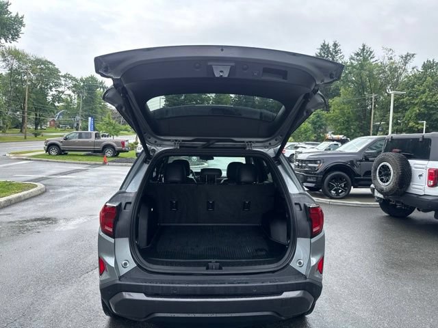 Used 2025 GMC Terrain Elevation w/ Elevation Premium Package AWD/4WD image 11