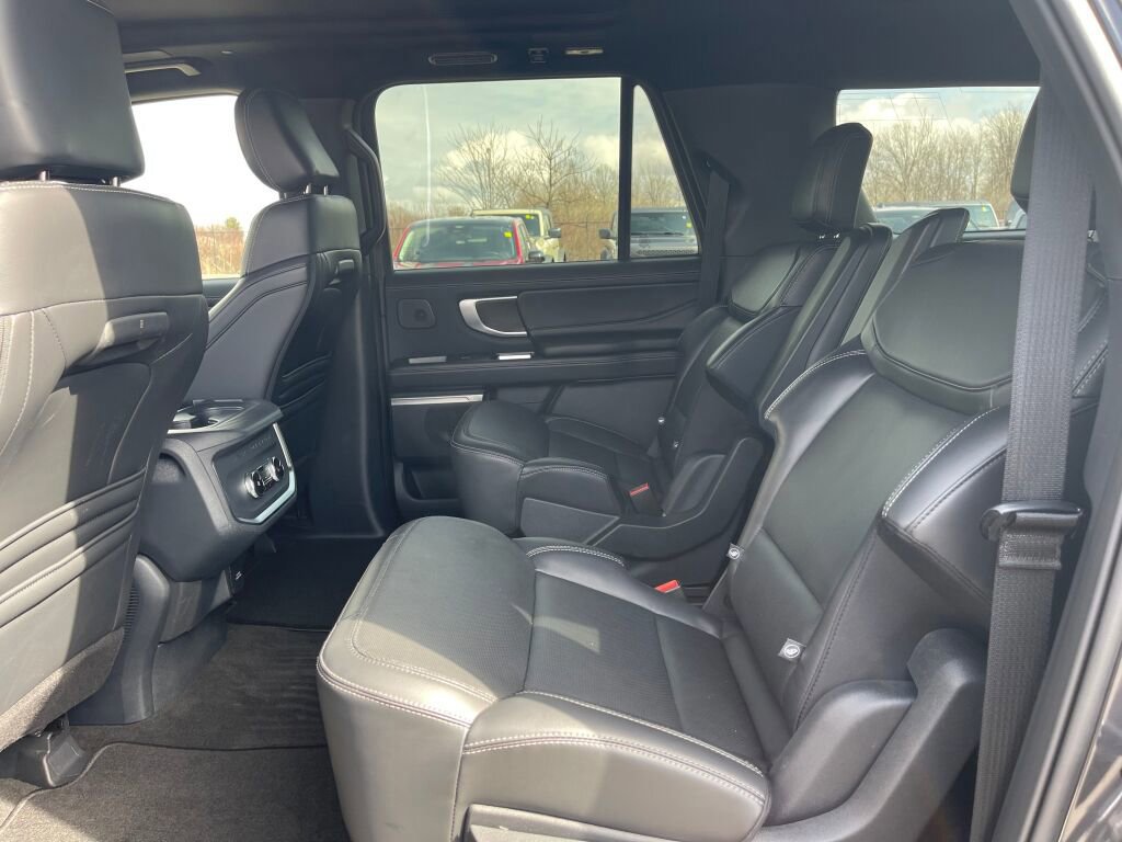 Certified 2025 Ford Expedition Max Platinum w/ Stealth Performance Package image 27