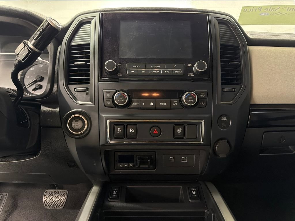 Used 2023 Nissan Titan SV w/ SV Convenience Package image 20